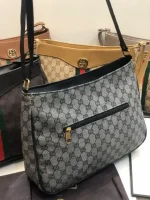 Gucci Stylish Crossbody Bag - Image 3